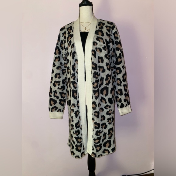 SOHO APPAREL Women’s Leopard Pattern  Casual Long Cardigan Size L (#bundle&save) - Picture 6 of 11
